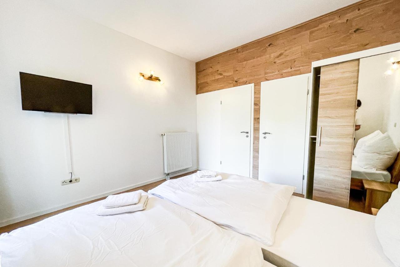 Good Sleep - Appartments Irxleben Exteriör bild